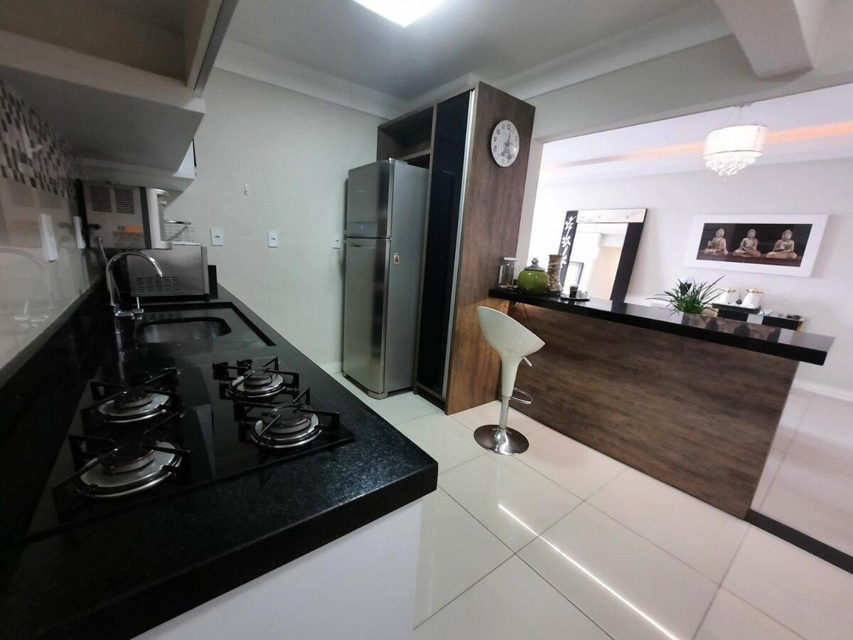 3 Suites Linda Vista Da Orla De Bc A 50M Da Praia - Somente Familiares Balneario Camboriu Ngoại thất bức ảnh