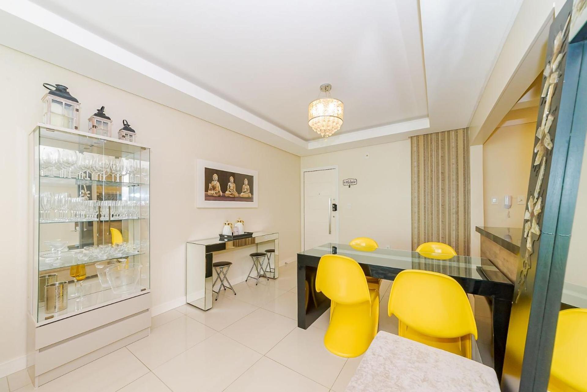3 Suites Linda Vista Da Orla De Bc A 50M Da Praia - Somente Familiares Balneario Camboriu Ngoại thất bức ảnh