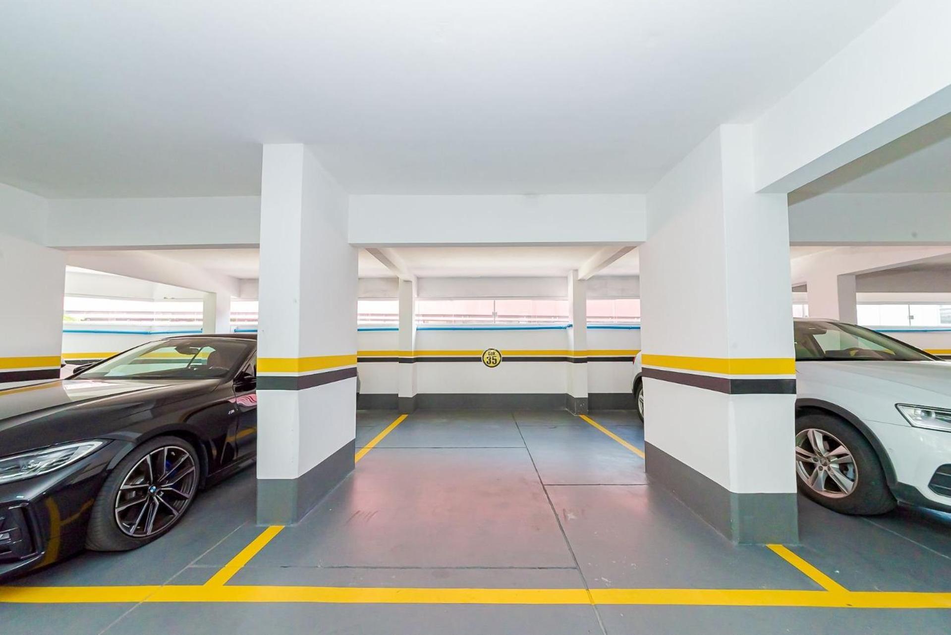 3 Suites Linda Vista Da Orla De Bc A 50M Da Praia - Somente Familiares Balneario Camboriu Ngoại thất bức ảnh