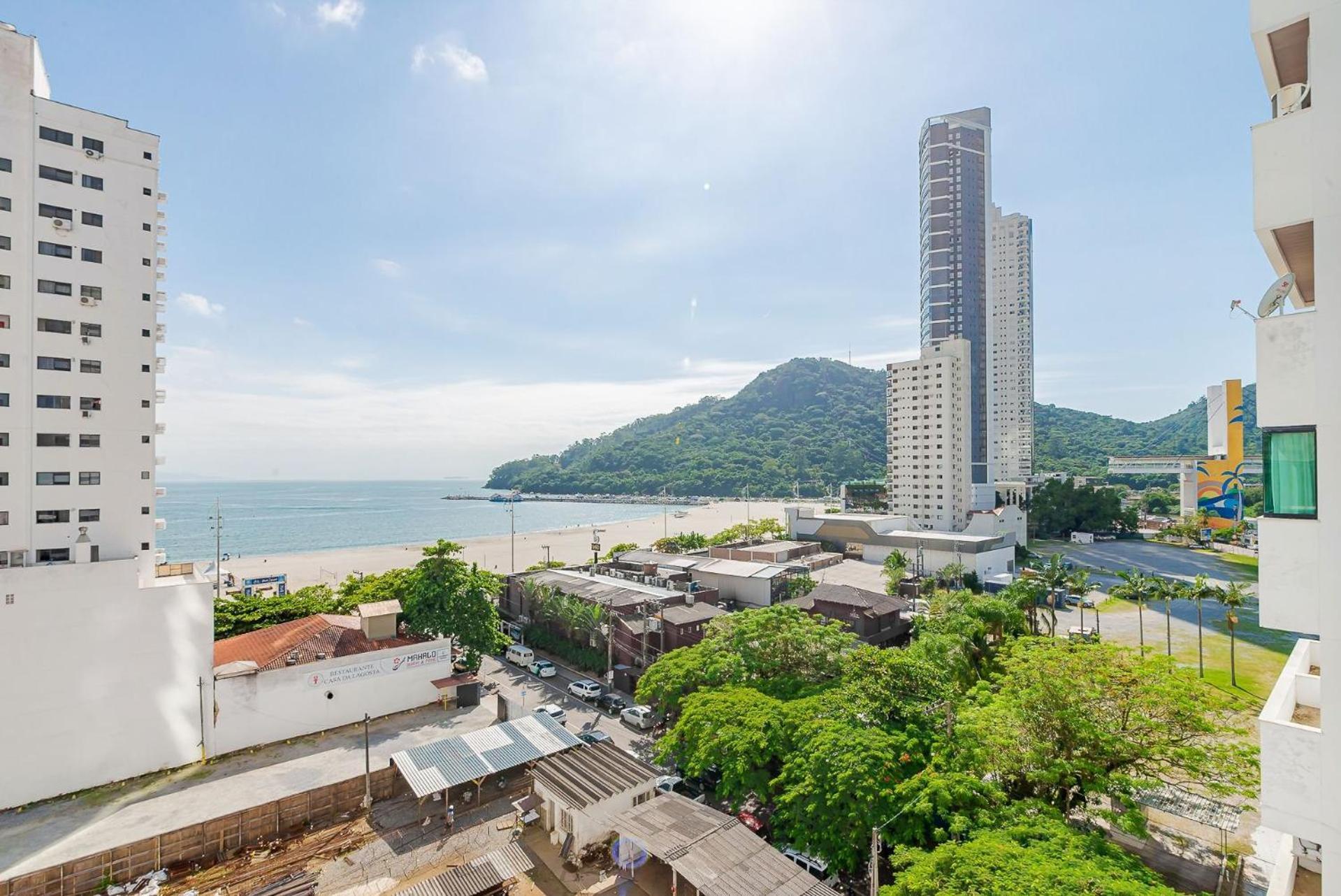 3 Suites Linda Vista Da Orla De Bc A 50M Da Praia - Somente Familiares Balneario Camboriu Ngoại thất bức ảnh